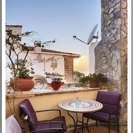 Guest house Lena 3*
